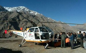 انتقال یک کولبر به بیمارستان بخاطر سقوط از ارتفاعات مریوان
