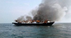 ۳۲ نفر از پرسنل نفتکش ایرانی در حال حاضر مفقود هستند/ احتمال دارد آنها با قایق نجات از محل دور شده باشند