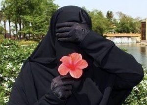 اقدام بی سابقه عربستان در روز ولنتاین + عکس