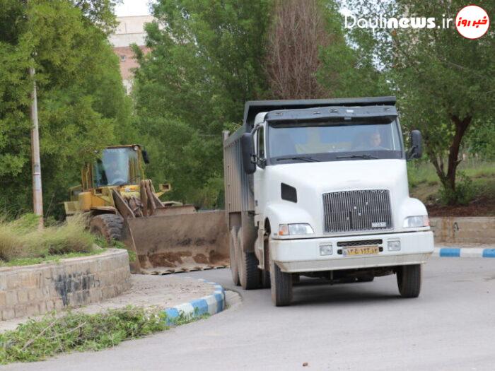 عملیات پاکسازی محله ای شهرک ولیعصر (عج) انجام شد