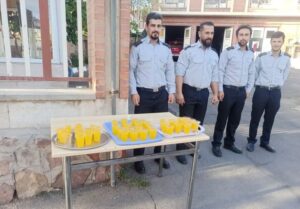 برپایی ایستگاه  صلواتی به مناسبت جشن عید غدیر خم در ایستگاه های مختلف آتشنشانی تبریز به روایت تصویر