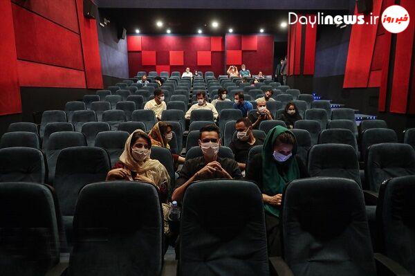 ضربه کاری ناآرامی‌ها به سینما/ صندلی‌های خالی رکورد زد